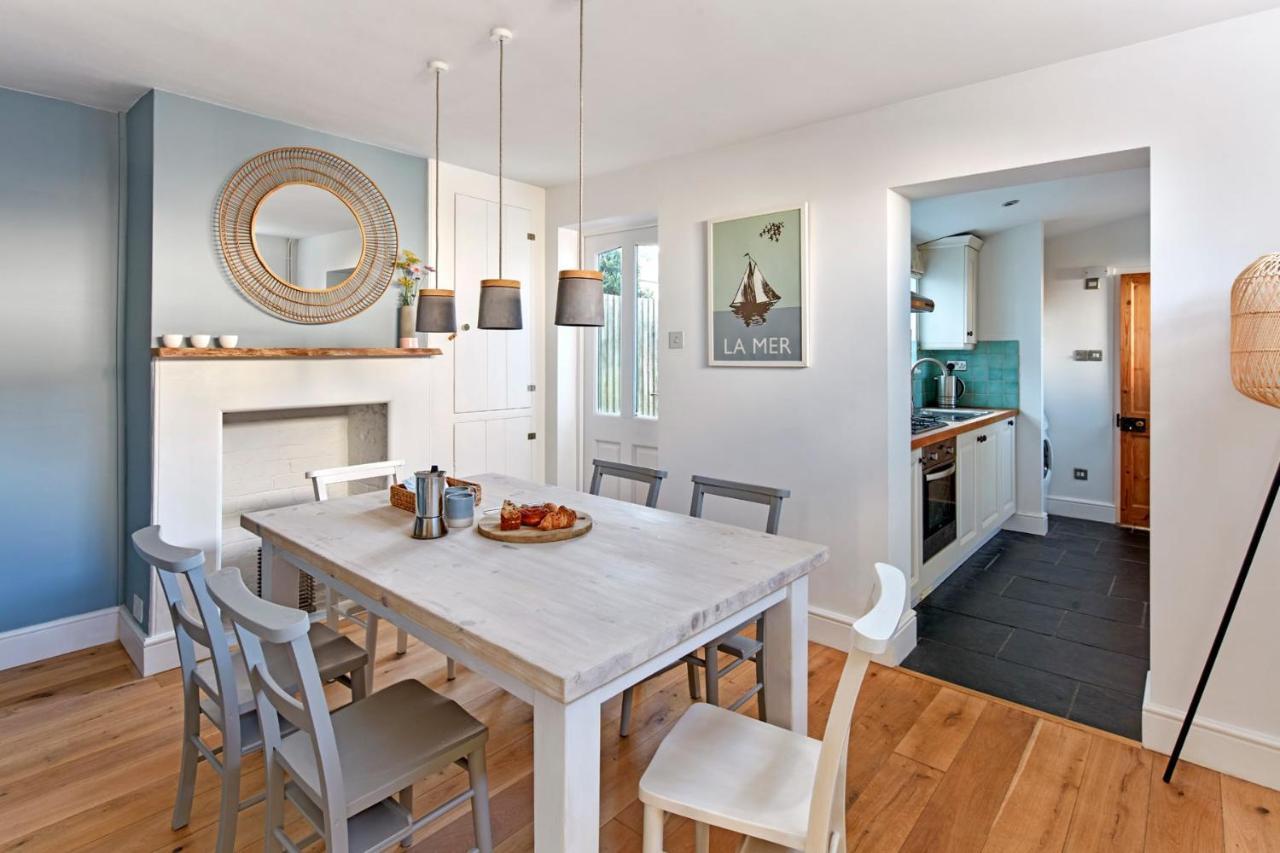 A Cool Coastal Retreat On Kingsdown Beach - The White House Villa Deal Kültér fotó